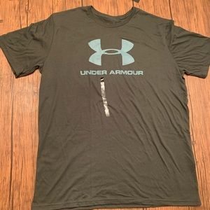 NWT Under Armour T-shirt Size L